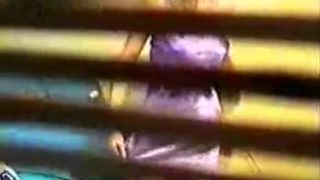 Espiando A mi Hermana Pequena