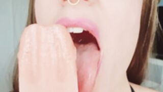 lollyfangs 19