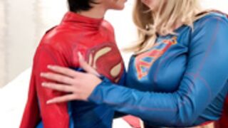 buttercupcosplays lesbian supergirls 2