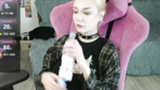 broodmommyy3-cb-2025-04-08 1