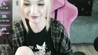 broodmommyy3-cb-2025-04-07 4