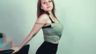 Linda_Roxy Strip And Dildo Ride