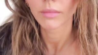 Rachelcook try on