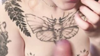 Pale sucking dick