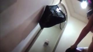 changing_room_hottie