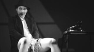 Rocknrose_amazing girl amazing show