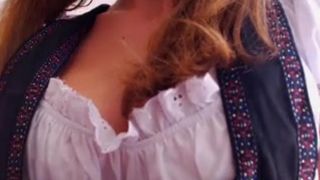 Ateena Dirndl