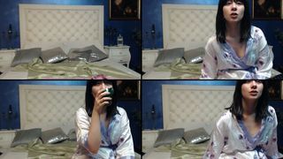 Donatella_20 stripping ass showing squirting in free cam recording 2018-09-13_181901