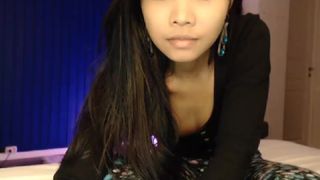sexyticky_10102019_2348_female_chaturbate