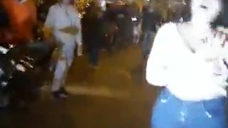 colombiana mostrando las tetas