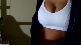 Nikki Sims Gym Tan Laundry