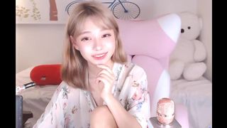 Saseumi is Creating Orgasms and Eargasms