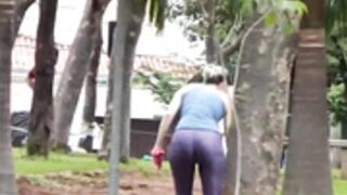 Booty walking 89