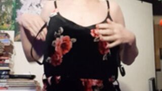 Mature Laura Teases
