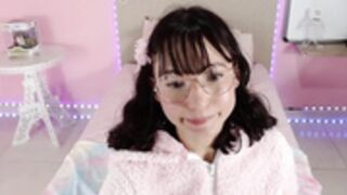 Little_Effy18 Fuzzy Blowjob